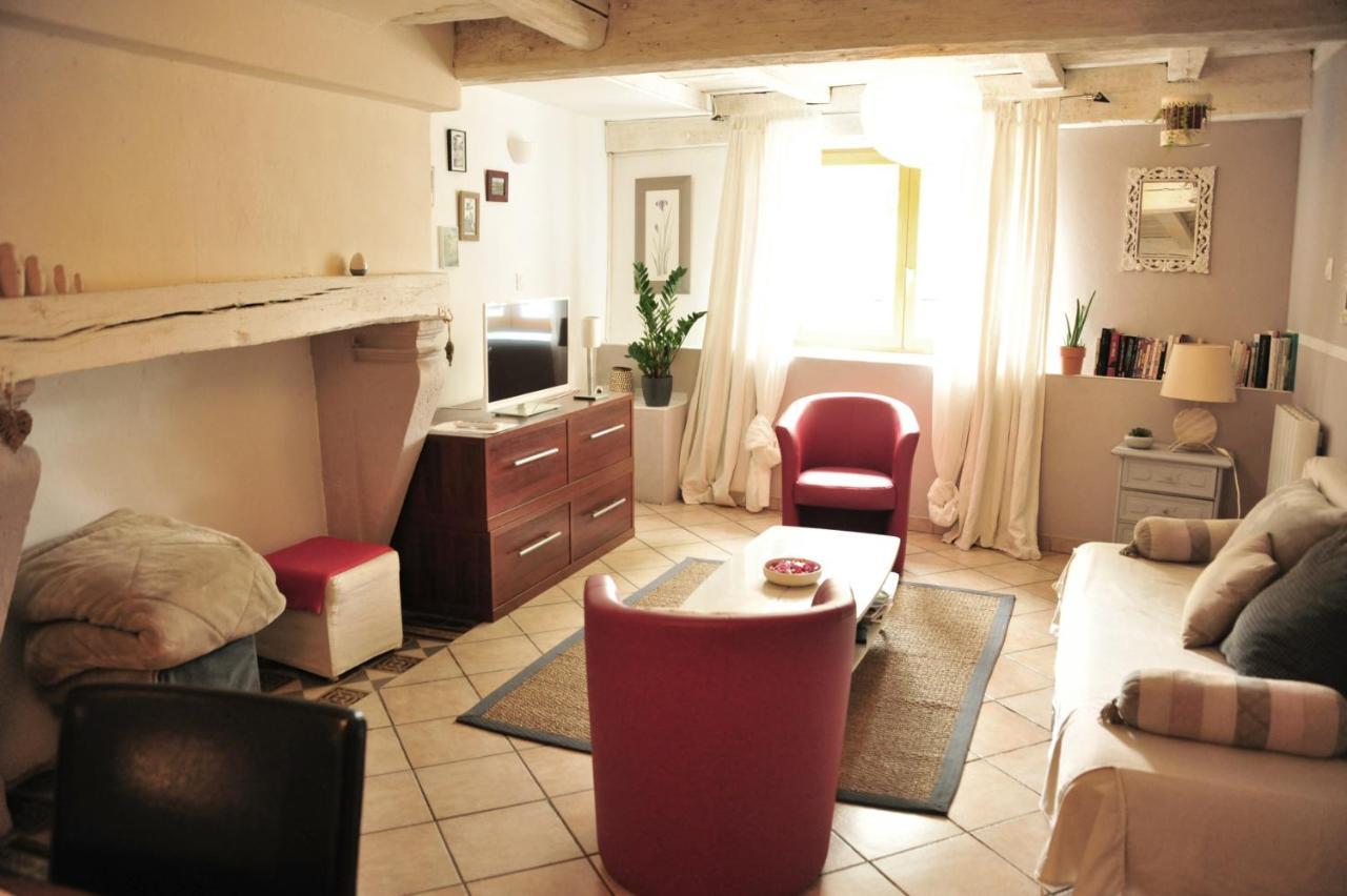 Appartement T2 Sur Place Tranquille Avec Camera Metz Dış mekan fotoğraf